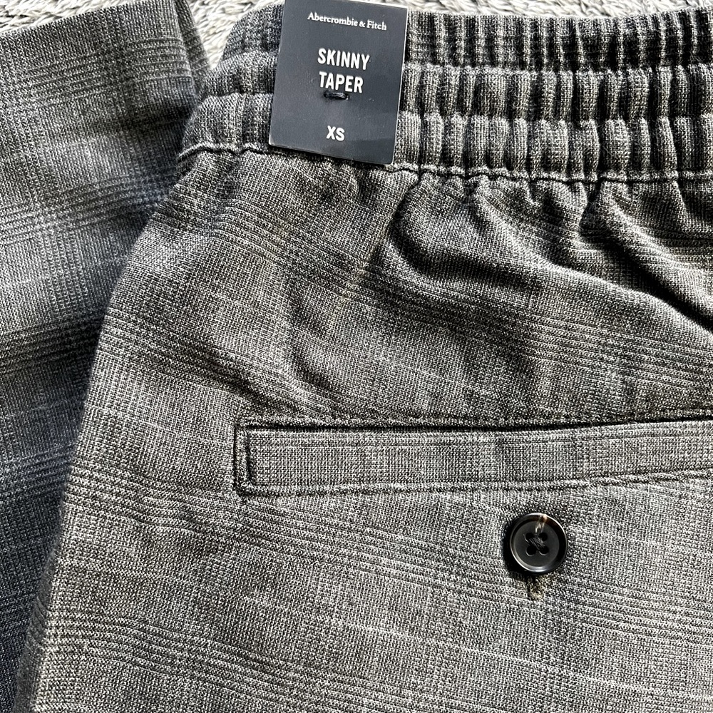 Abercrombie and Fitch Mens XS Brand New with Tags